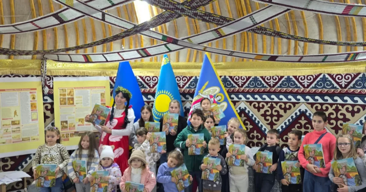 У центрі Києва презентували казахські казки українською — до Дня Республіки Казахстан