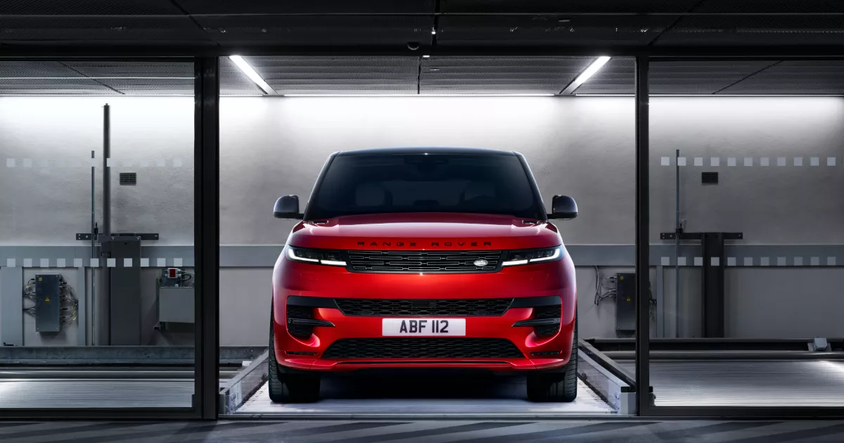 Range Rover Sport: поєднання динаміки та преміального комфорту