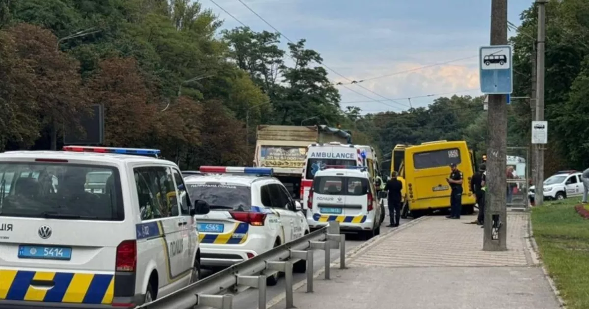 У Києві змінили схему руху на небезпечному перехресті у Подільському районі