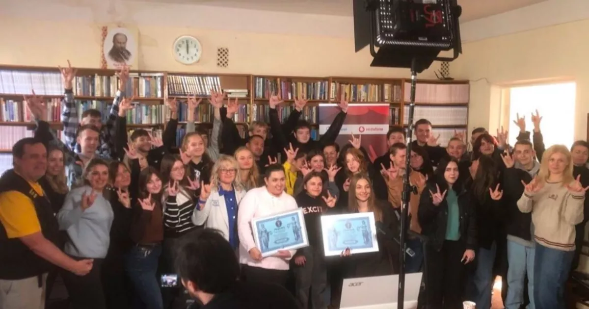 У Києві зафіксували рекорд із написання диктанту жестовою мовою