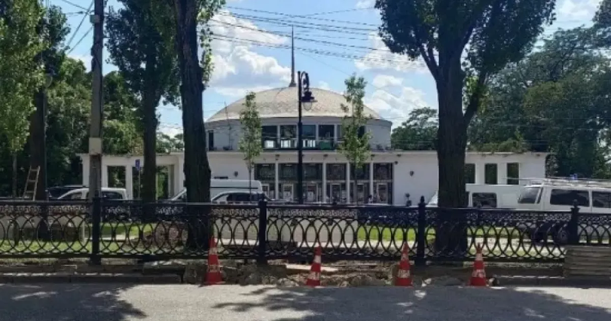 Петиція про наземний перехід біля метро «Університет»: кияни просять Зеленського втрутитися після 9 відмов поліції