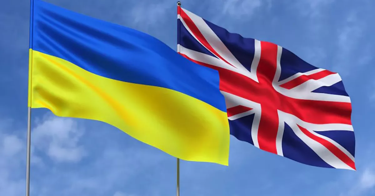 Діти з Київщини поїхали у Британію на двотижневу освітню програму завдяки благодійникам