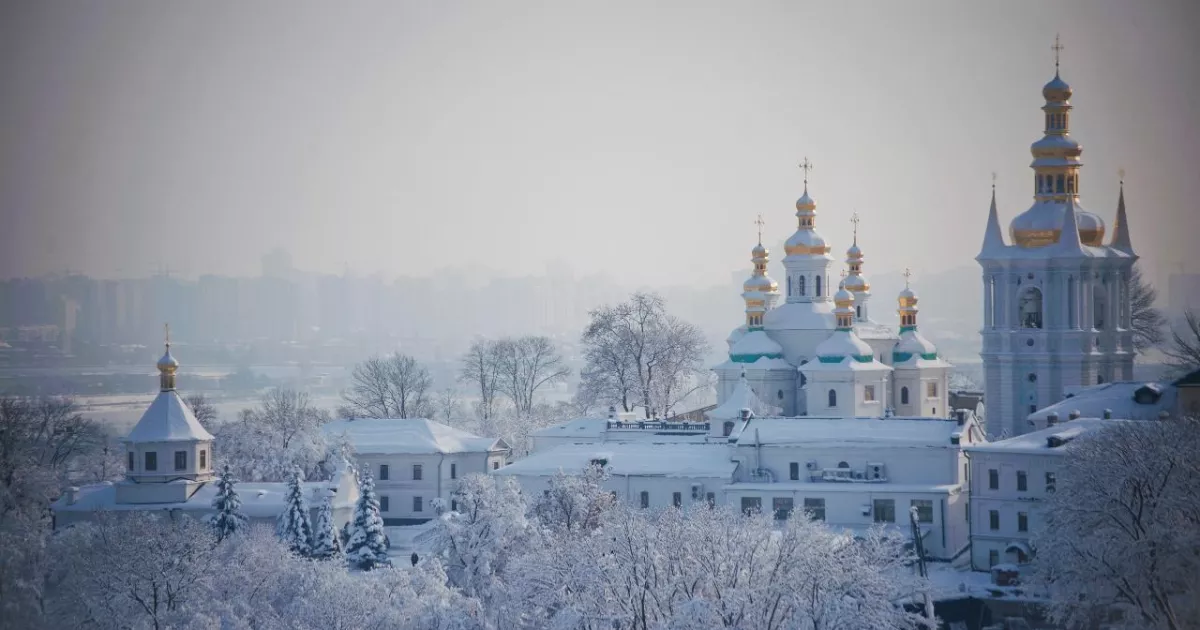 Синоптики розповіли, якою буде зима в Києві: без «снігу по вікна», але з морозами та відлигами