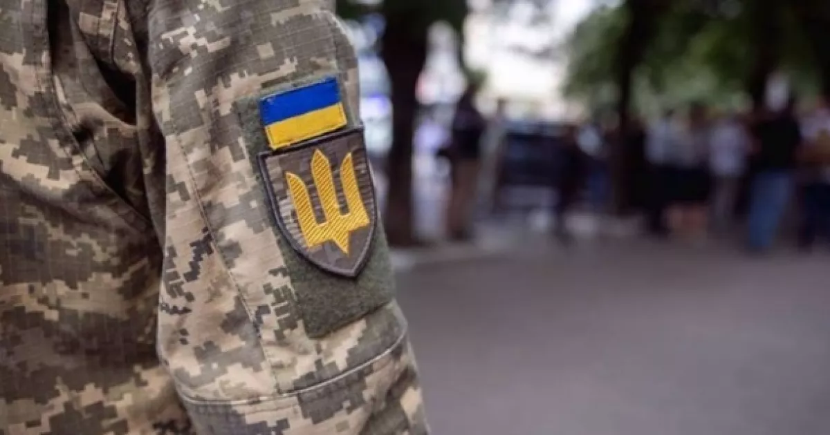 На трасі Київ–Одеса водій у розшуку відмовився їхати до ТЦК і влаштував конфлікт із поліцією