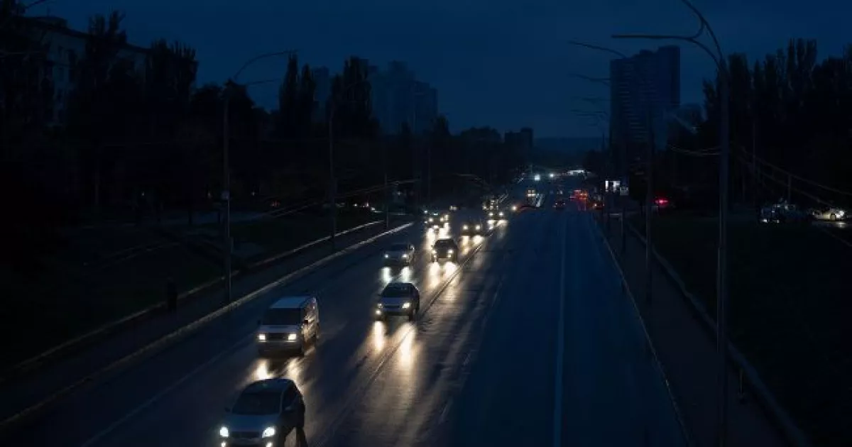 Київ залишиться без світла за новим графіком: ДТЕК оприлюднив розклад на 14 листопада