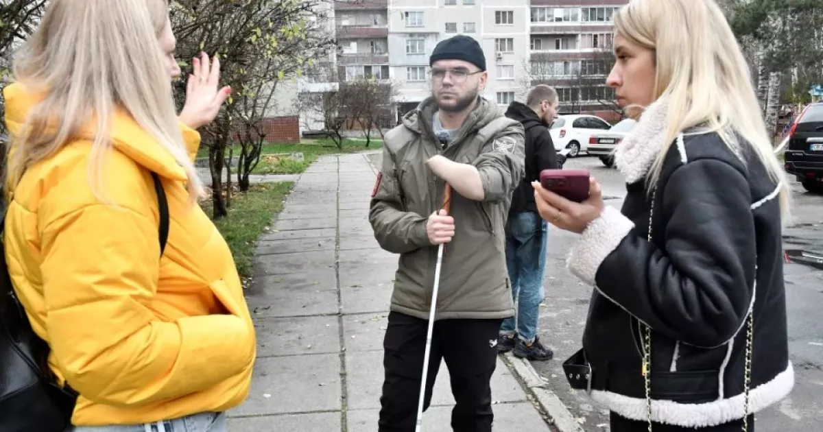 Славутич перевірив пілотний маршрут доступності: ветерани та експерти про результати