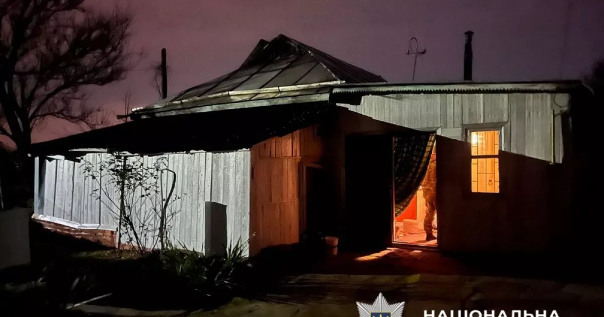 У Петропавлівській Борщагівці 18-річний хлопець побив знайомого й пограбував його під час застілля