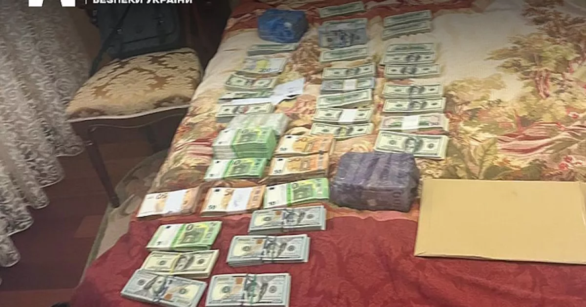 У Києві підробили документи, щоб усунути партнера: БЕБ повідомило про підозри