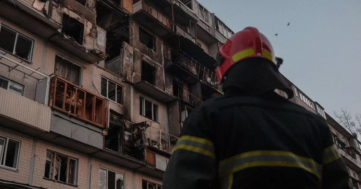 Пошуки завершено: що відомо про жертв удару дрону по київській багатоповерхівці