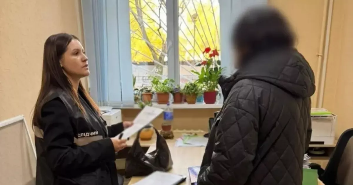 У Дарниці викрили бухгалтерку, яка привласнила понад 1,5 млн грн із зарплат освітян