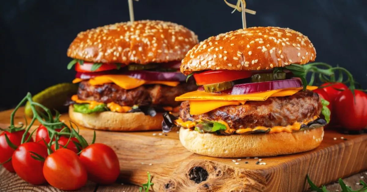У Києві відкрили нову бургерну Burger Farm у ЖК «Варшавський»