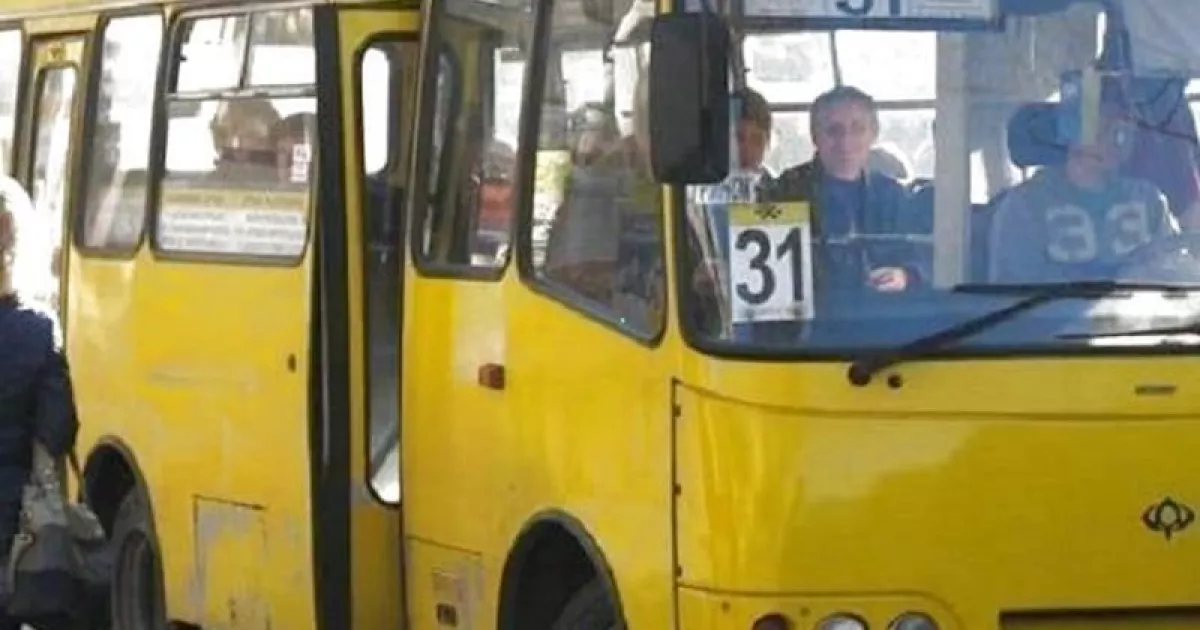 Автобус №31 змінює схему руху: у Києві перекрили частину маршруту через дорожні роботи