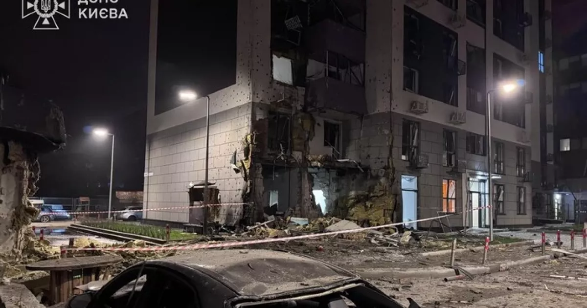 Після атаки шахедів Київ став у пробках: трамваї зупинилися, маршрути змінено, місто паралізоване