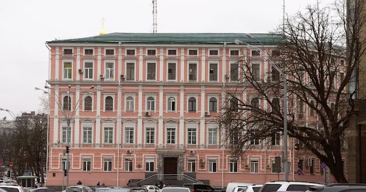 П’ять авто забрали на штрафмайданчик: інспектори очистили Володимирську від паркунів
