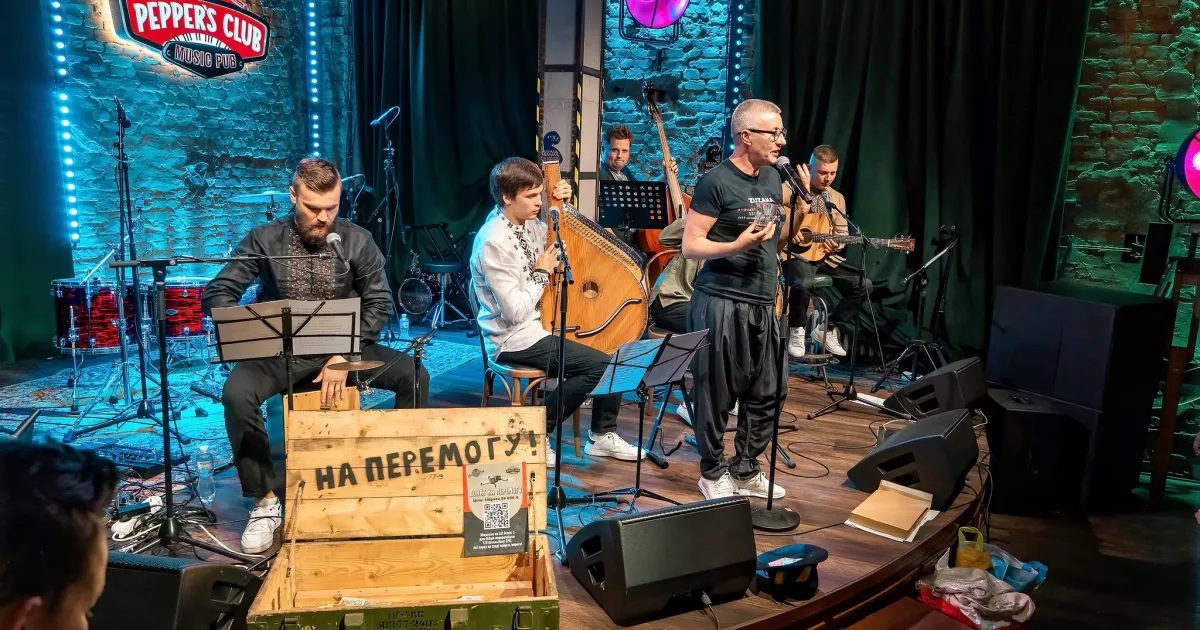 «НаШапку» оголошує зірковий грудень: ТІК, Yurcash, The Кум & Просто Енджі, Тетяна Власова, Татуся Бо та інші