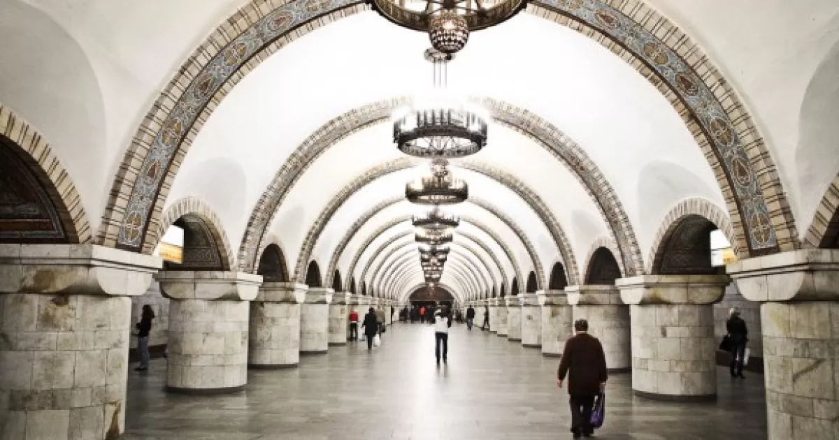Метро Києва на свята працюватиме у звичному режимі: нічних рейсів не буде