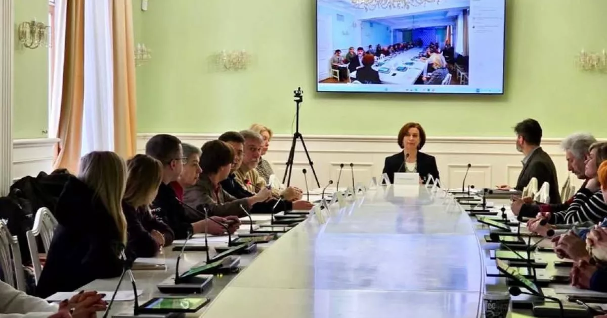 Київ планує дати імена безіменним скверам: кого вшанують у міському просторі