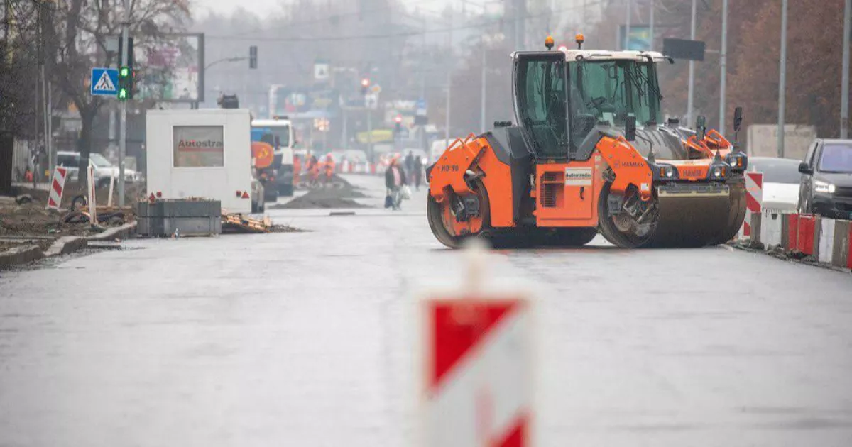 У Києві відкрили першу ділянку оновленого Харківського шосе — повне завершення очікують у 2026 році