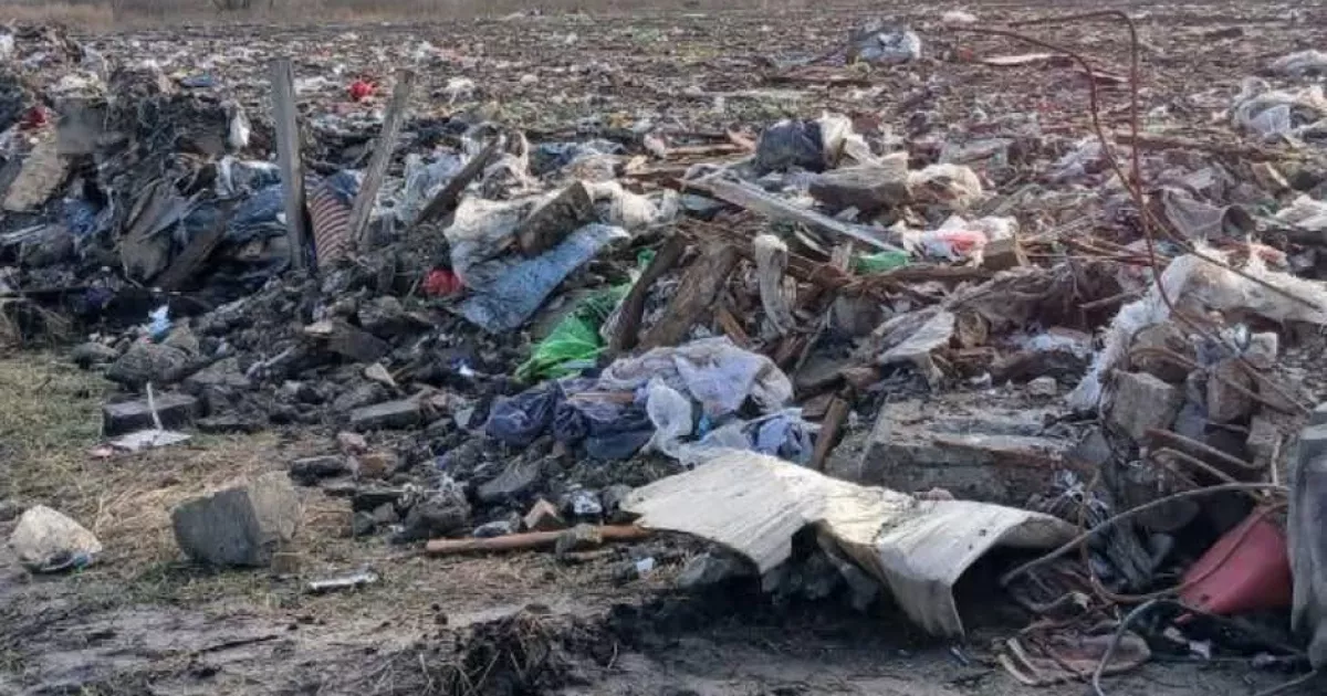 Екологічна небезпека під Києвом: у Погребах знаходять тонни відходів