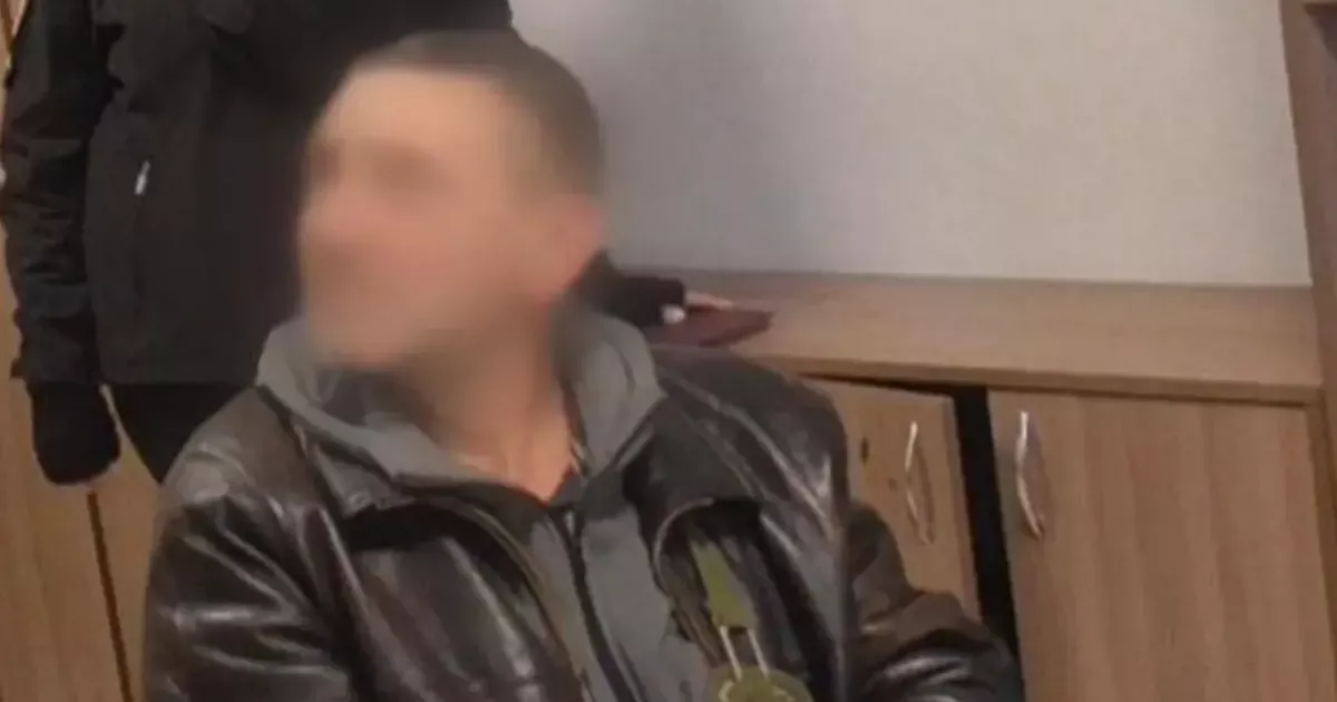 У столиці чоловік напав на падчерку та поранив малолітнього сина
