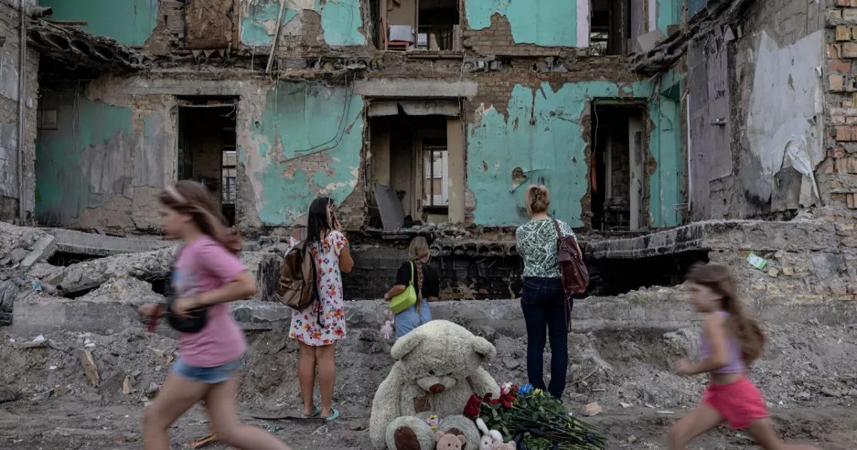 Київ у фокусі світових медіа: фото після обстрілу — у топ-100 The New York Times