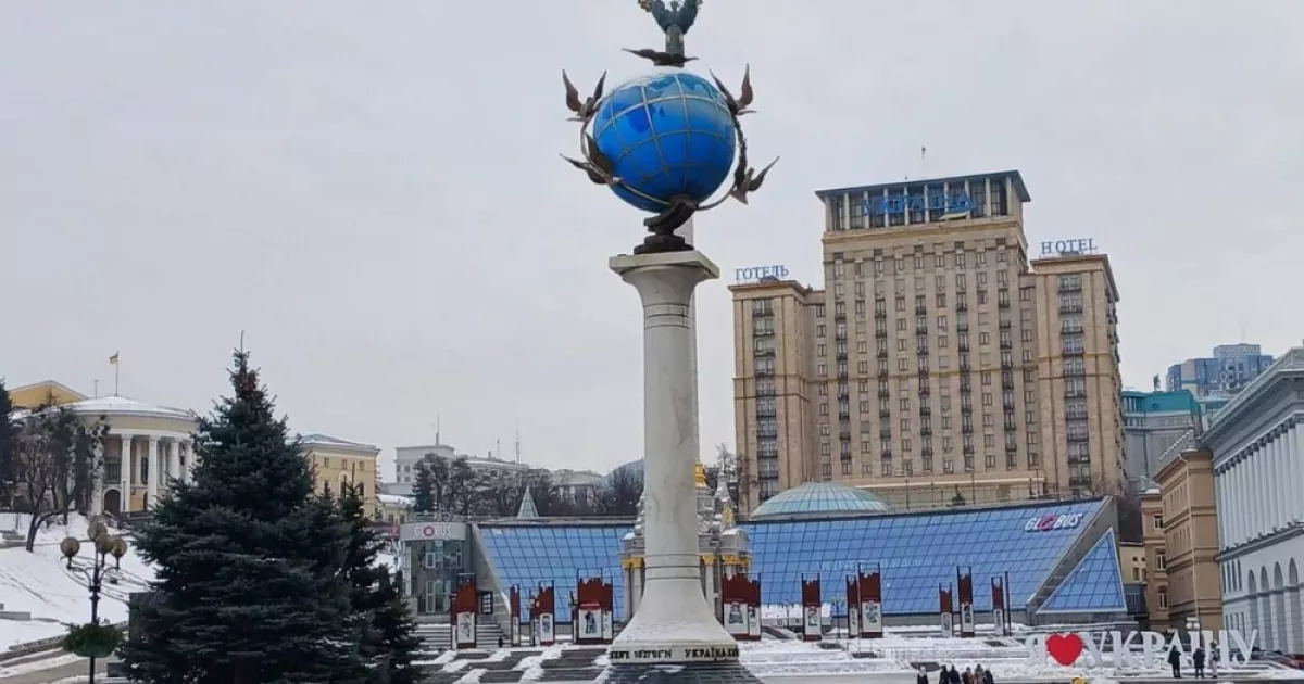 Декомунізація на Майдані: пам’ятний знак «Нульовий кілометр» оновлять