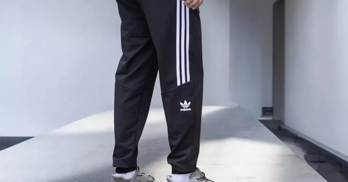 Городской ритм и комфорт: почему спортивные штаны Adidas стали частью киевского лайфстайла