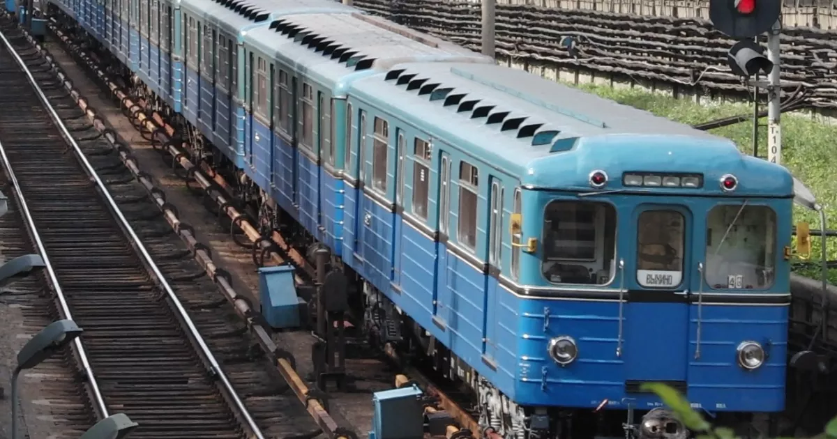 Старі вагони метро підуть з молотка: у Києві пояснили процедуру
