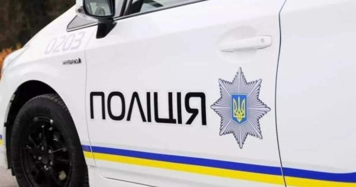 Розбій у Дніпровському районі: іноземці з гранатою відібрали гроші у киянина