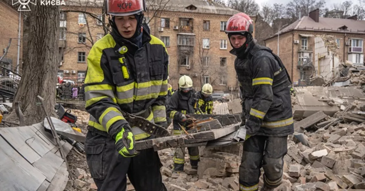 Роботи завершено: як Київ оговтувався після масованої атаки