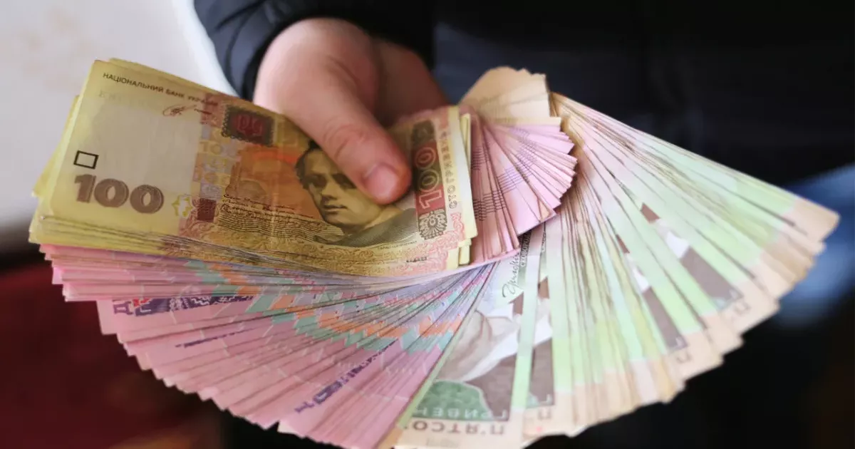 Зарплати бюджетників із 2026 року зростуть у 2,5 раза: що це означає для Києва