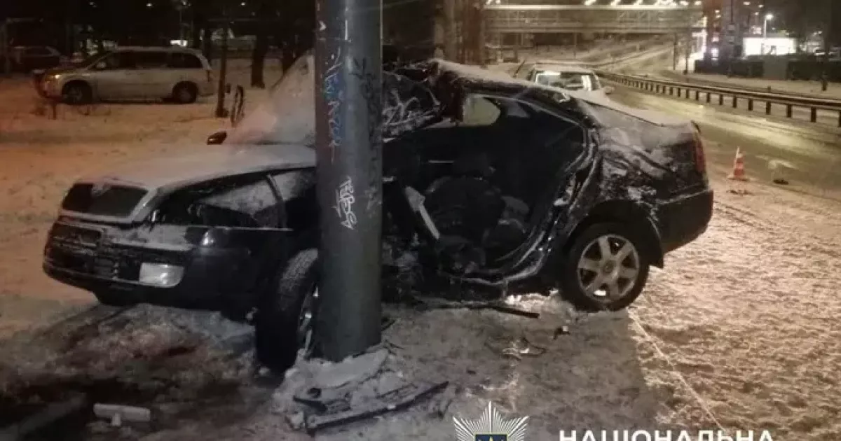 ДТП перед комендантською годиною: що відомо про аварію на Шулявці