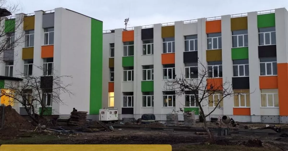Фінальний етап робіт: Макарівський ліцей №2 незабаром відновить навчання