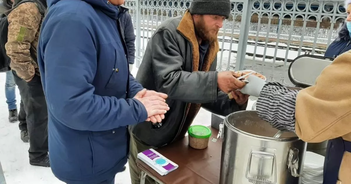 Зима без байдужості: як соціальний патруль Києва рятує людей у найважчі місяці року
