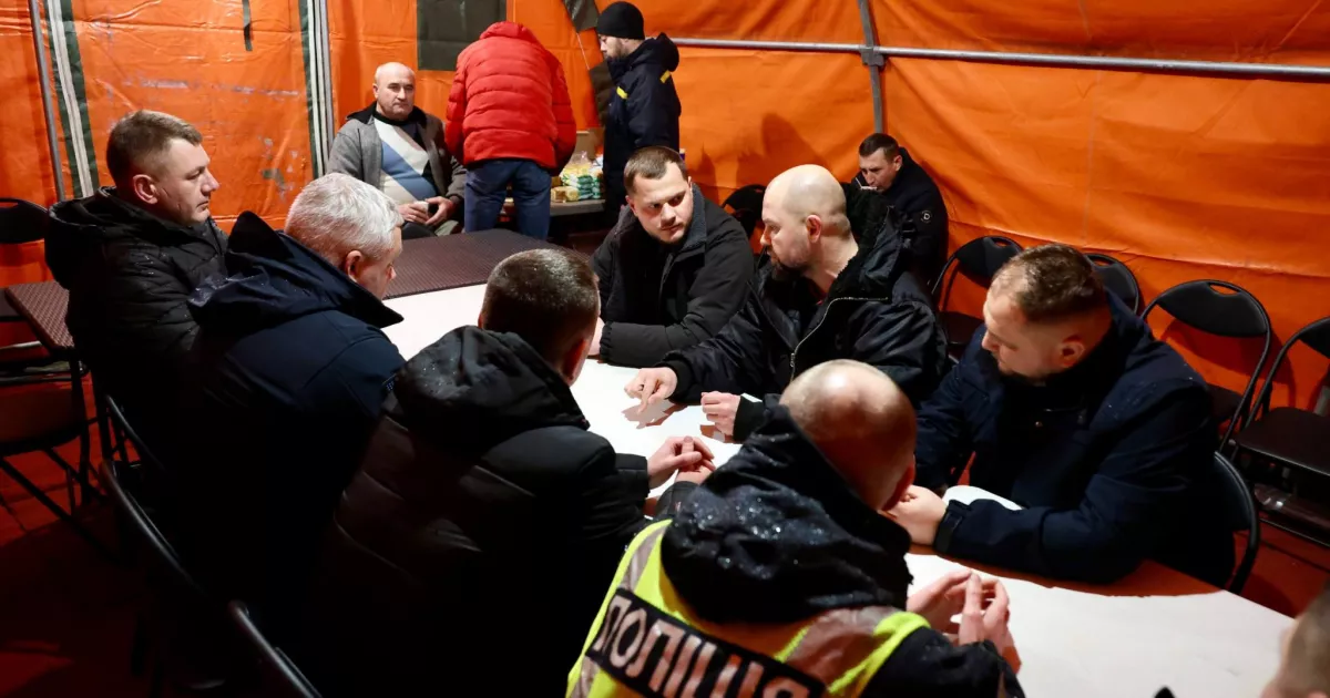 Морози й ожеледиця: що чекає водіїв на під’їздах до Києва