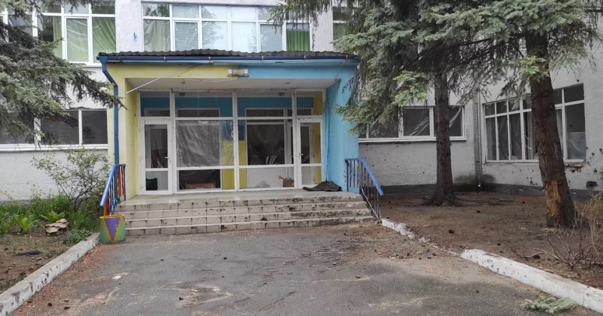 Третя спроба і той самий підрядник: як у Гостомелі відбудовують дитсадок