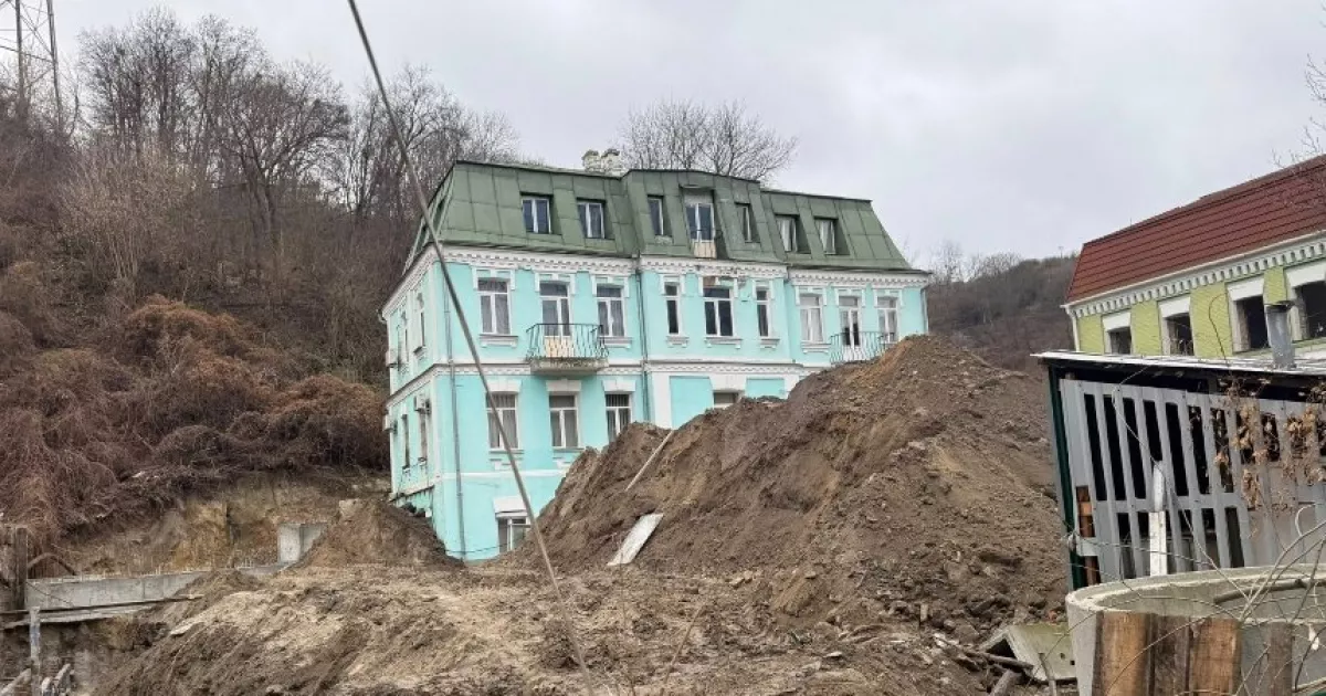 Садибу Носача на Подолі намагаються врятувати петицією: вже понад 1200 підписів