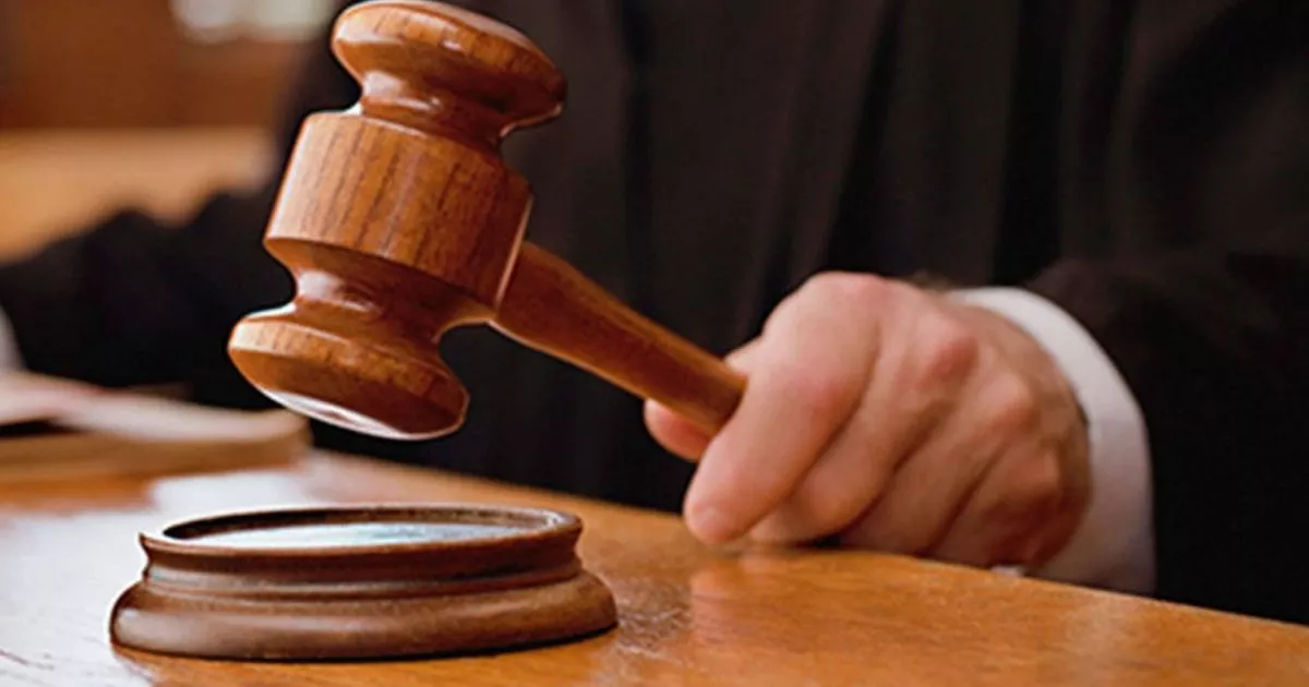 Закупівлі для шкільних укриттів: на Подолі до суду пішли троє посадовців