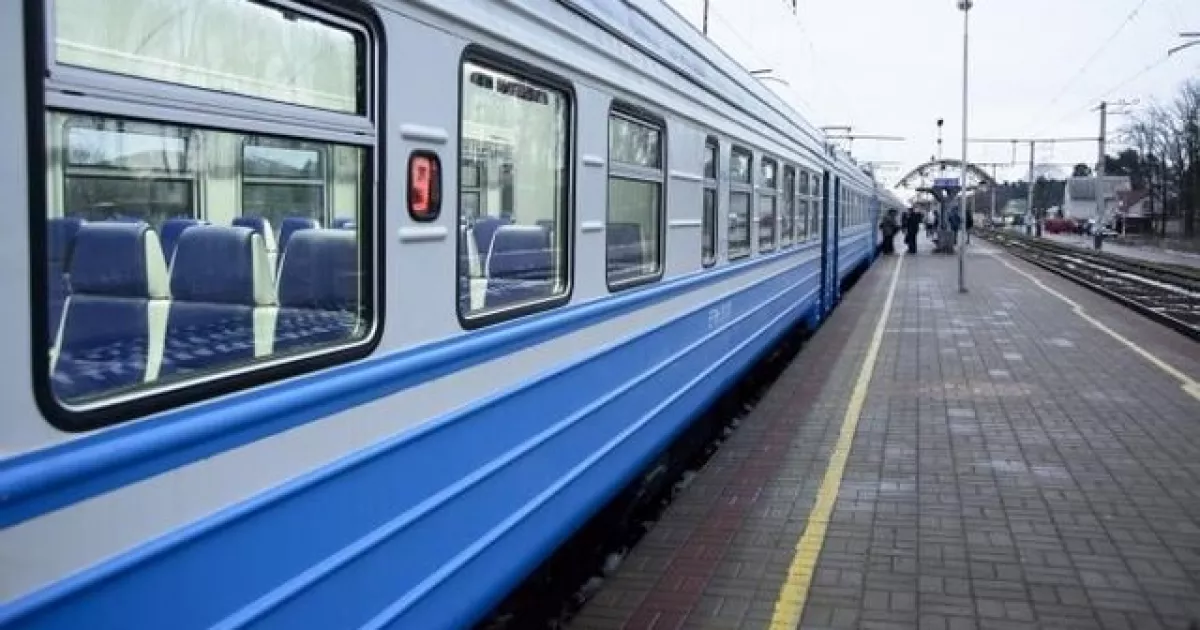 Транспортний колапс на залізниці: через обрив мережі скасовано низку електричок з Києва до Ніжина та Василькова