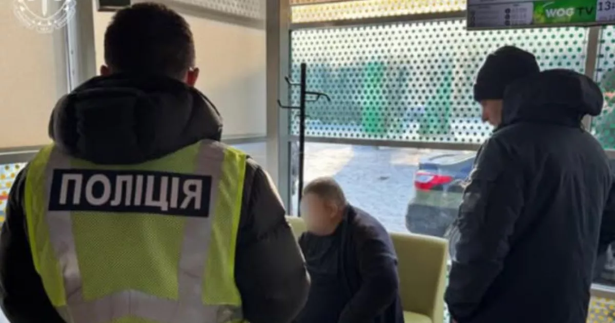 $5000 за довідку і СІЗО в підсумку: у Києві затримали організатора оборудки