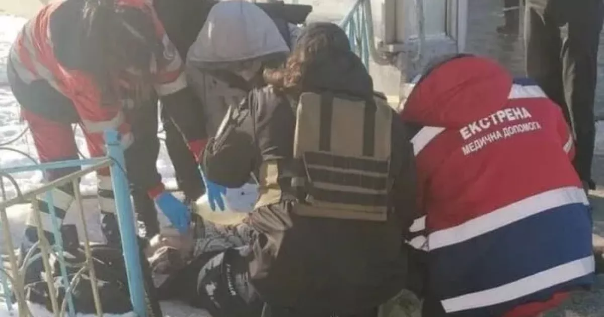 Ожеледиця скувала Київ: біля метро фіксують травми та смертельний випадок