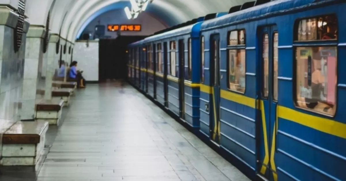 Зупинка метро в Києві через дефіцит світла: заява експерта Омельченка