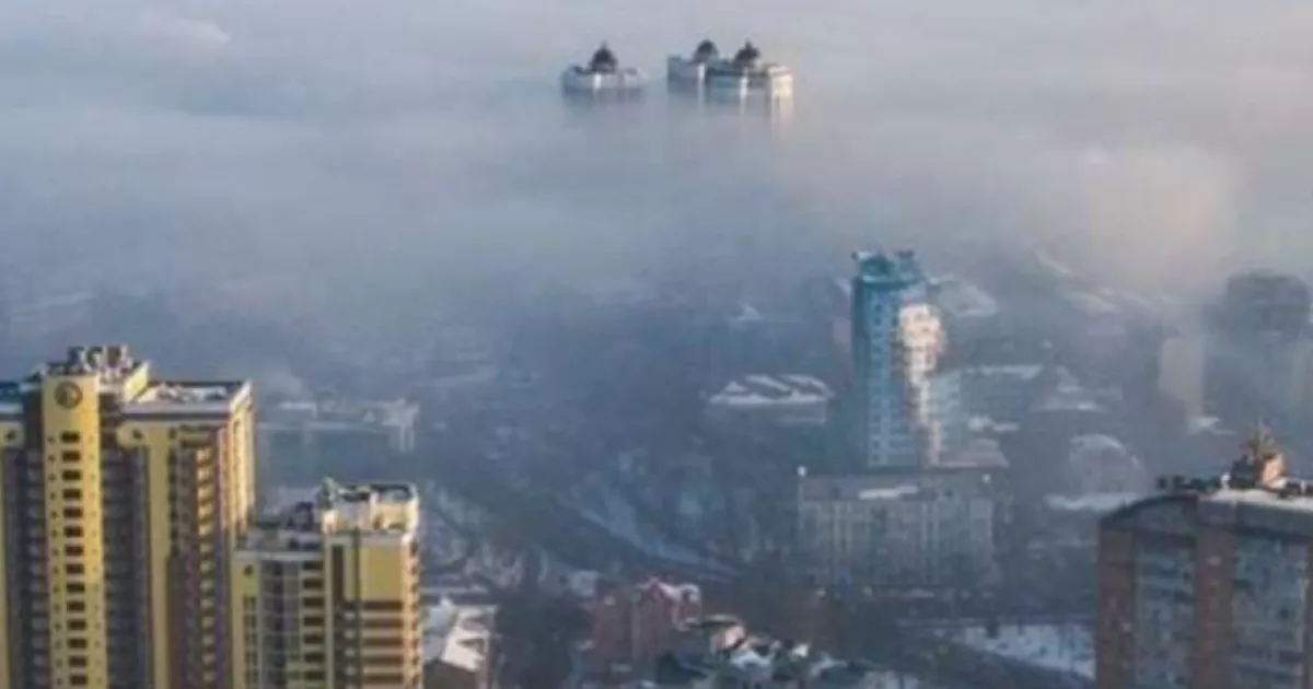 Київ у туманній пастці: видимість різко погіршилась, фіксують забруднення повітря
