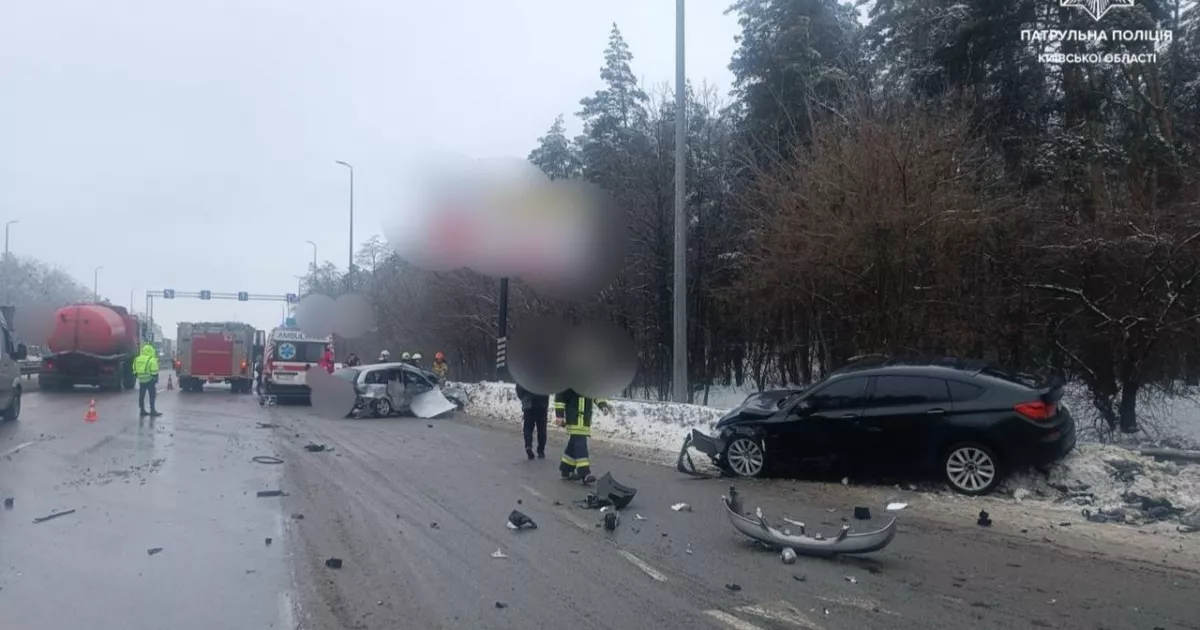 Аварія на трасі Київ — Чоп поблизу Капітанівки: рух обмежено