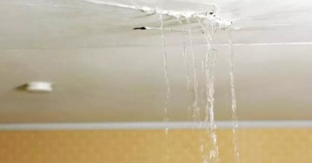 Масово почнуть обрушуватися стелі? Чим загрожують прориви тепломереж у Києві