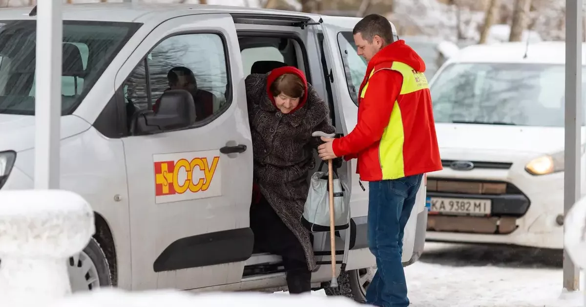 Тепло, світло і турбота: у Києві відкрили ще один центр підтримки для вразливих мешканців