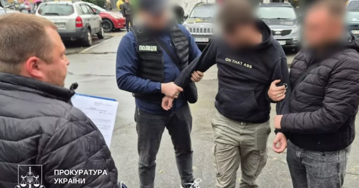 «Бронь за $4500»: у Києві судитимуть інструктора автошколи, який обіцяв «вирішити» мобілізацію й виїзд за кордон