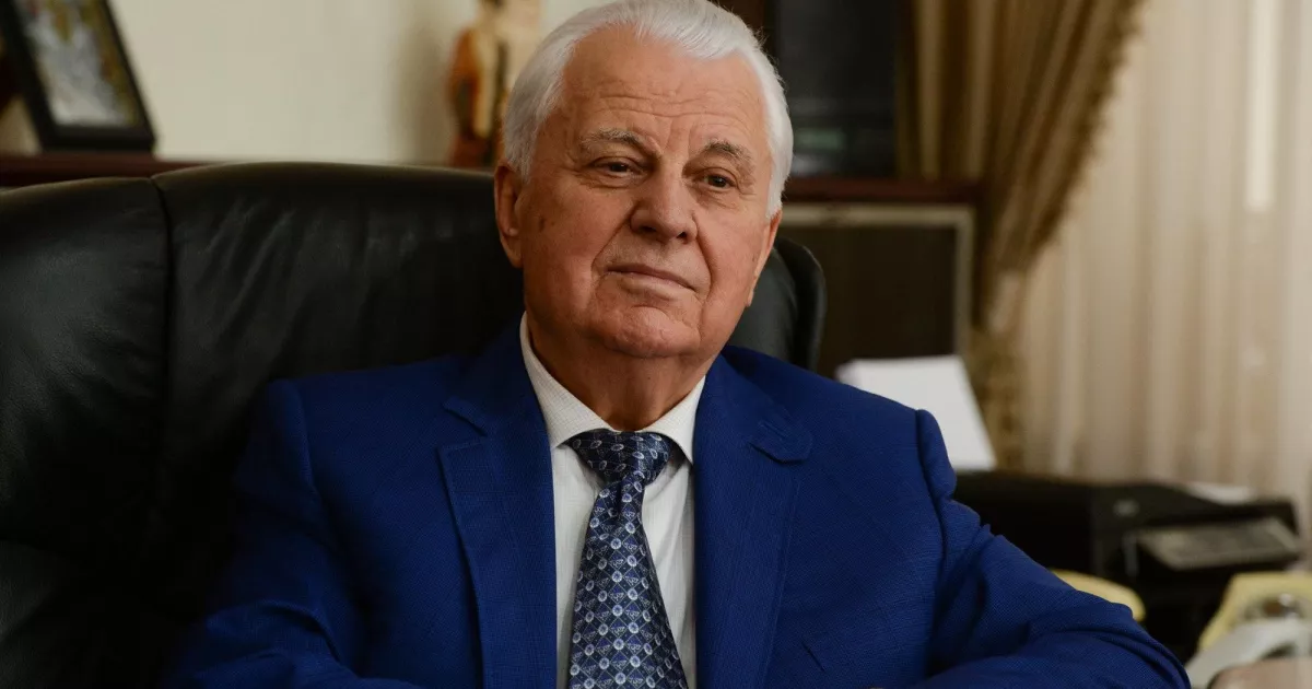 Сад своїми руками та залізний паркан: як виглядає маєток в елітній Конча-Заспі, де жив Леонід Кравчук