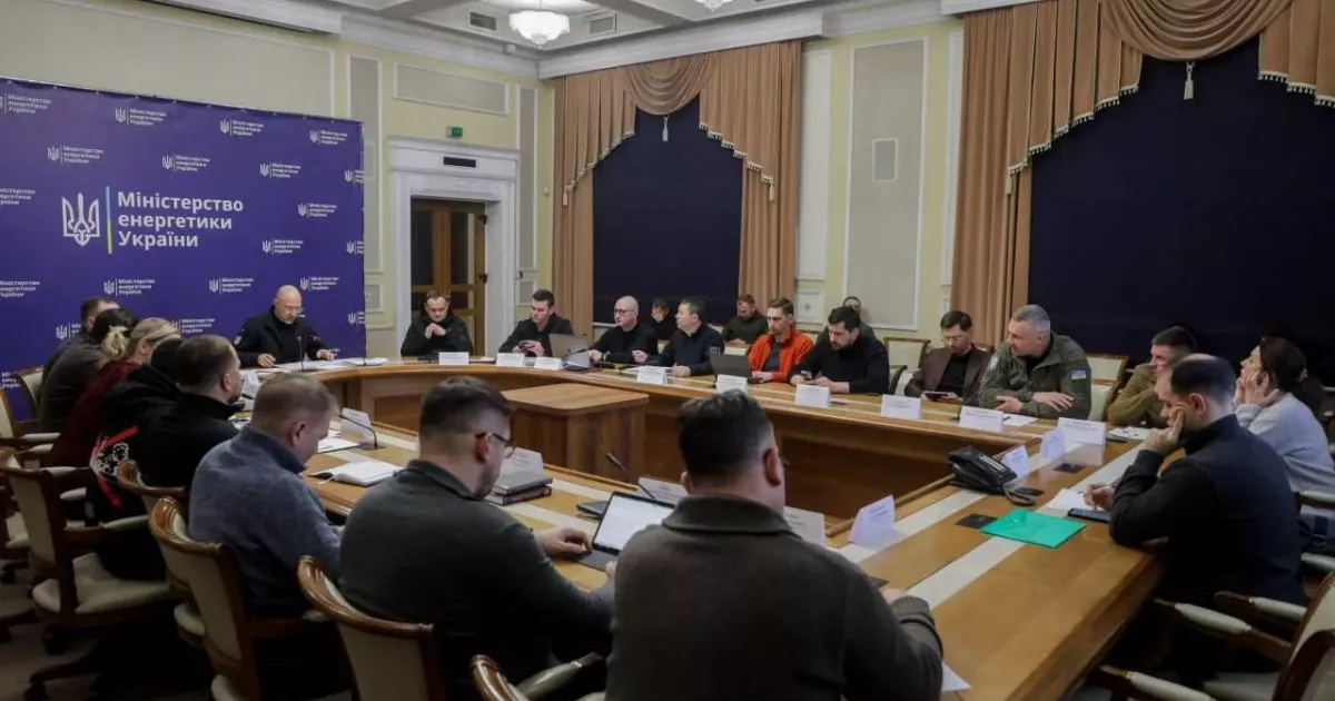Світла побільшає, але відключення залишаться: у Києві запускають нову генерацію
