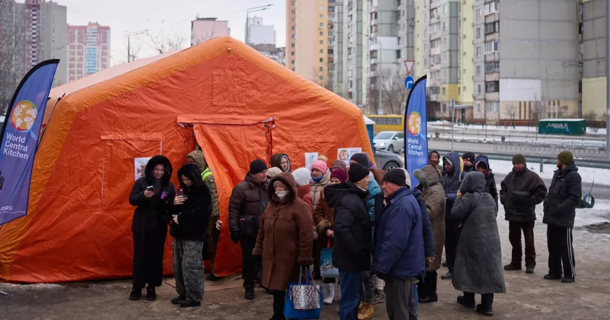 На Троєщині повернули тепло, але справжнє тепло ще попереду